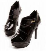 Botinha Verniz - Preto